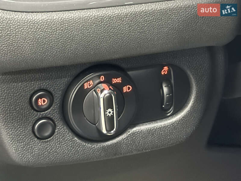 Універсал MINI Clubman 2021 в Києві фото 19 Універсал MINI Clubman 2021 в Києві