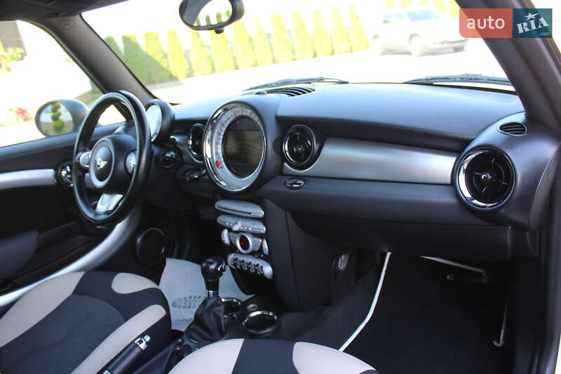 Универсал MINI Clubman 2009 в Трускавце фото 44 Универсал MINI Clubman 2009 в Трускавце