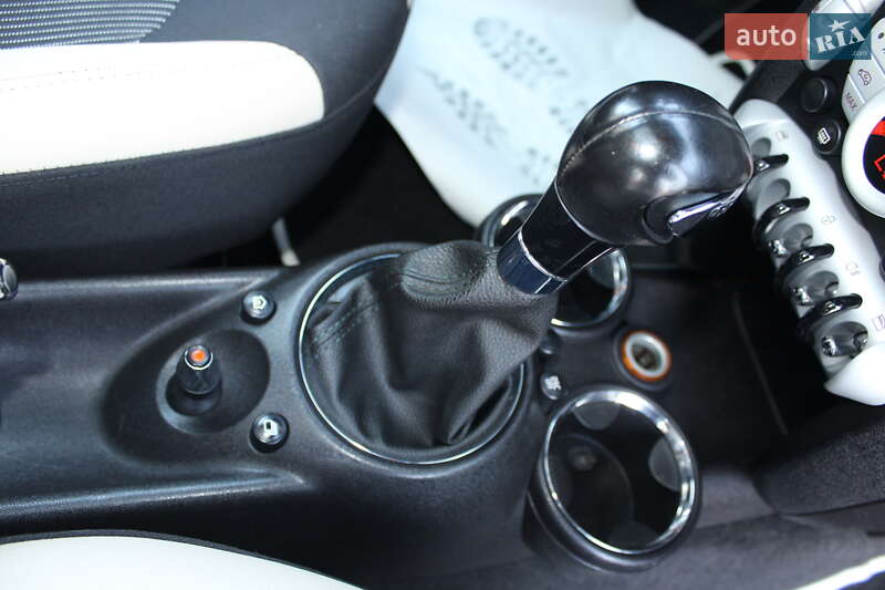 Универсал MINI Clubman 2009 в Трускавце фото 49 Универсал MINI Clubman 2009 в Трускавце