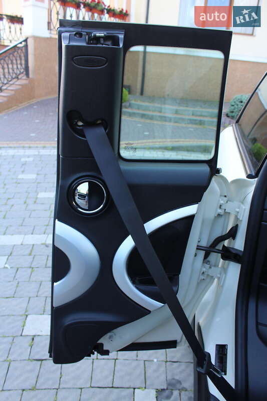 Универсал MINI Clubman 2009 в Трускавце фото 63 Универсал MINI Clubman 2009 в Трускавце