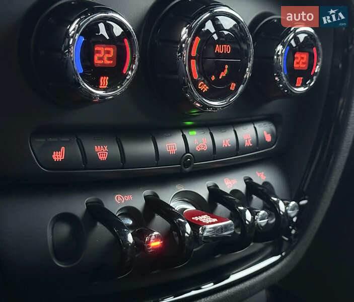 Універсал MINI Clubman 2016 в Києві фото 26 Універсал MINI Clubman 2016 в Києві