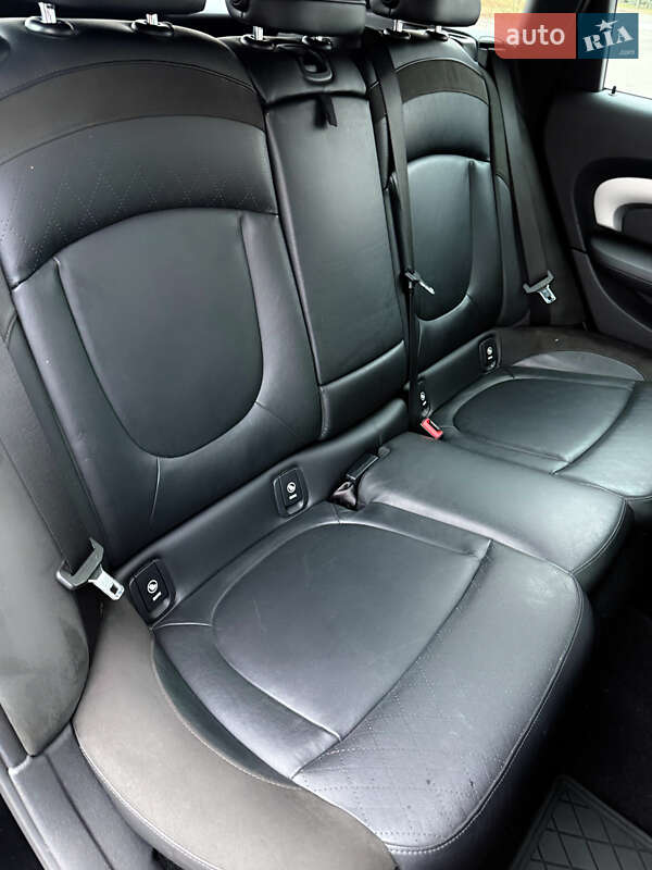 Універсал MINI Clubman 2016 в Києві фото 29 Універсал MINI Clubman 2016 в Києві