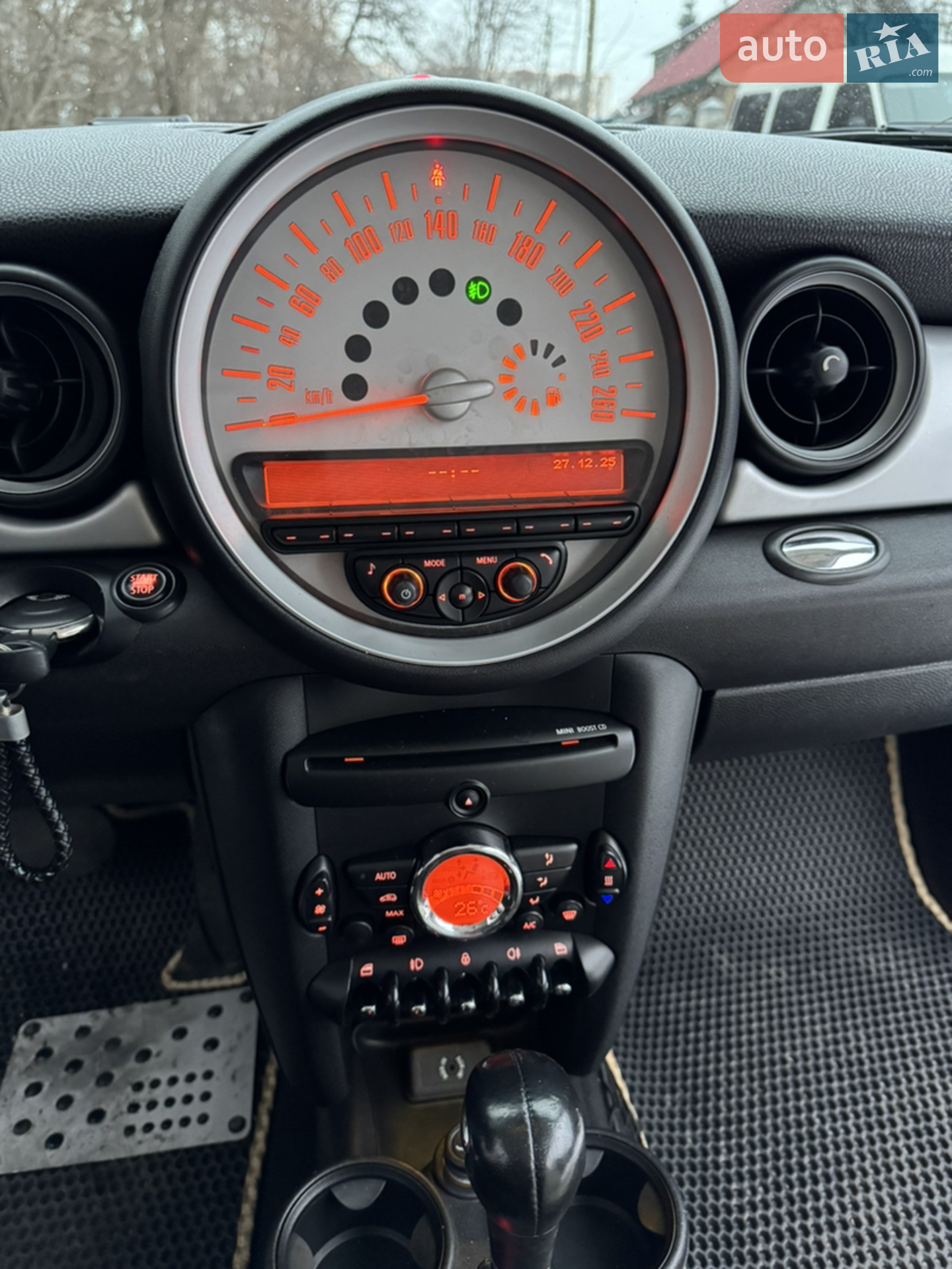 2013 MINI Clubman - мініатюра 22