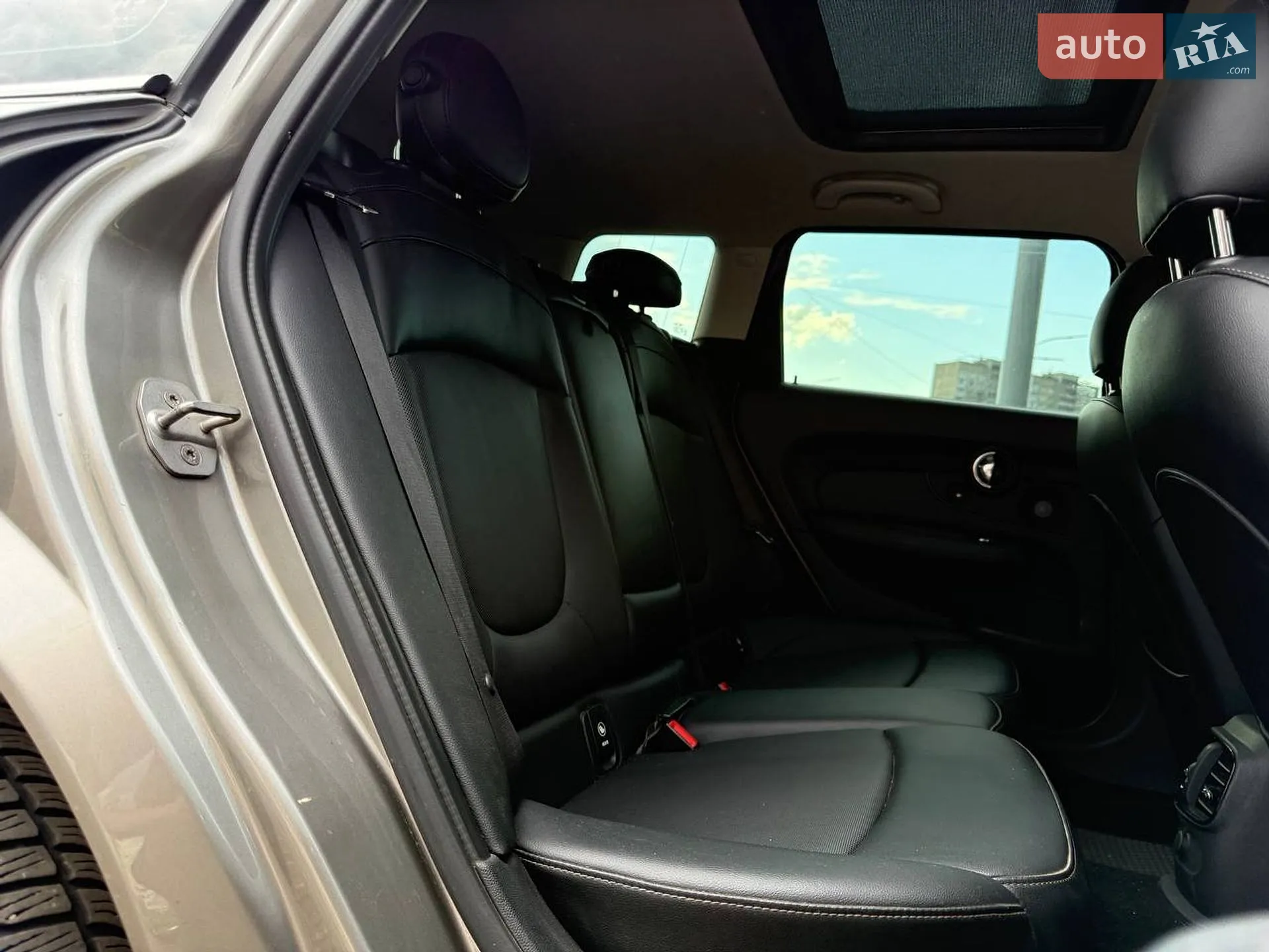 2015 MINI Clubman - мініатюра 11