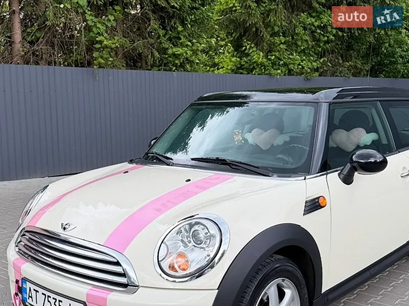 MINI Clubman