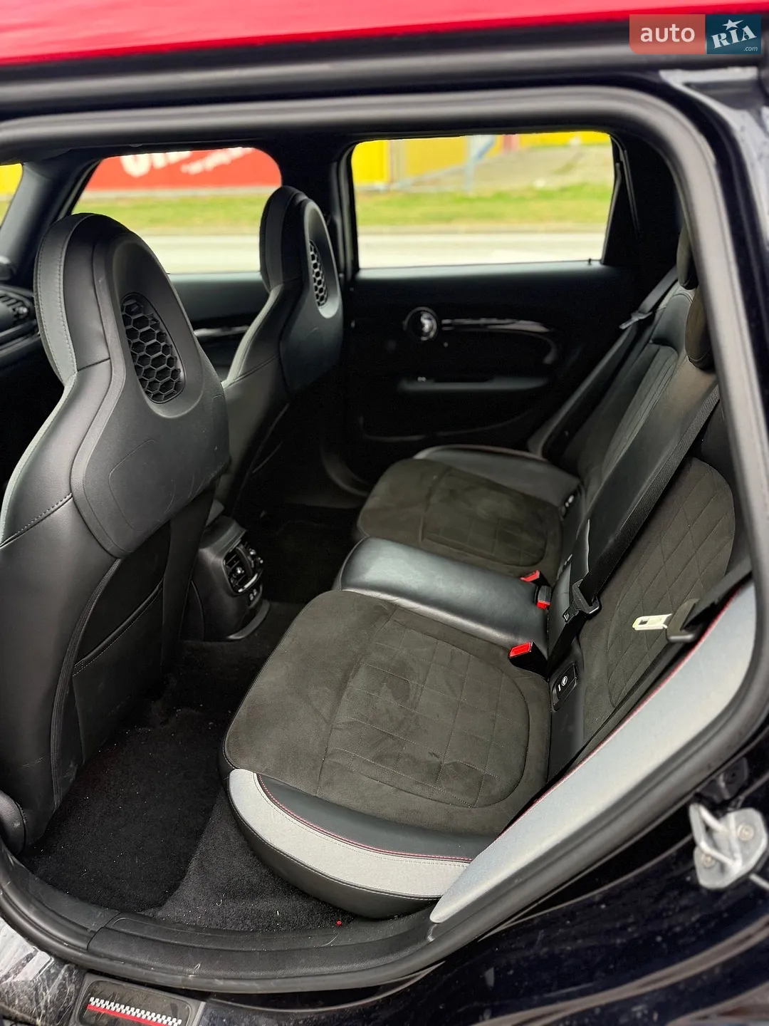 2019 MINI Clubman - мініатюра 12