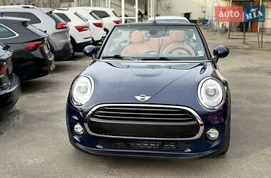 Кабриолет MINI Convertible 2017 в 