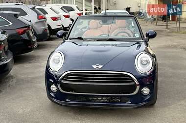 Кабриолет MINI Convertible 2017 в 