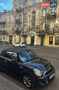 Кабриолет MINI Convertible 2013 в 