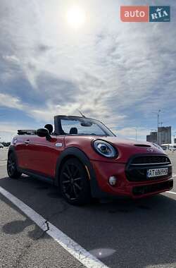 Кабриолет MINI Convertible 2018 в 