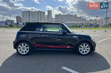 Кабриолет MINI Convertible 2011 в Киеве