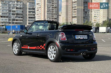 Кабриолет MINI Convertible 2011 в Киеве