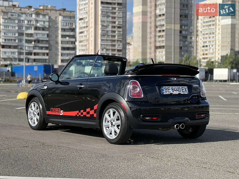 Кабриолет MINI Convertible 2011 в Киеве фото 30 Кабриолет MINI Convertible 2011 в Киеве