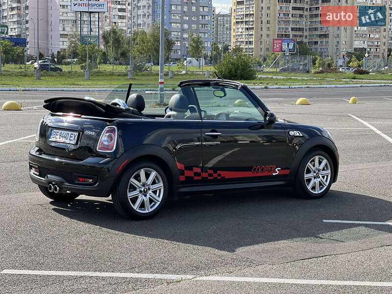 Кабриолет MINI Convertible 2011 в Киеве фото 32 Кабриолет MINI Convertible 2011 в Киеве
