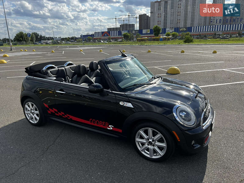 Кабриолет MINI Convertible 2011 в Киеве фото 56 Кабриолет MINI Convertible 2011 в Киеве