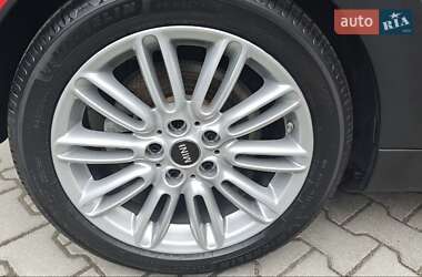 Кабриолет MINI Convertible 2019 в 