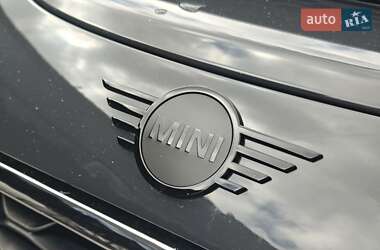 Кабриолет MINI Convertible 2019 в 