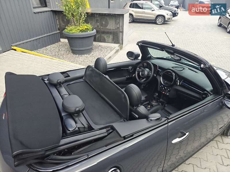 Кабриолет MINI Convertible 2019 в Киеве
