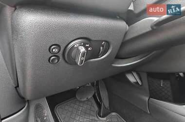 Кабриолет MINI Convertible 2019 в 