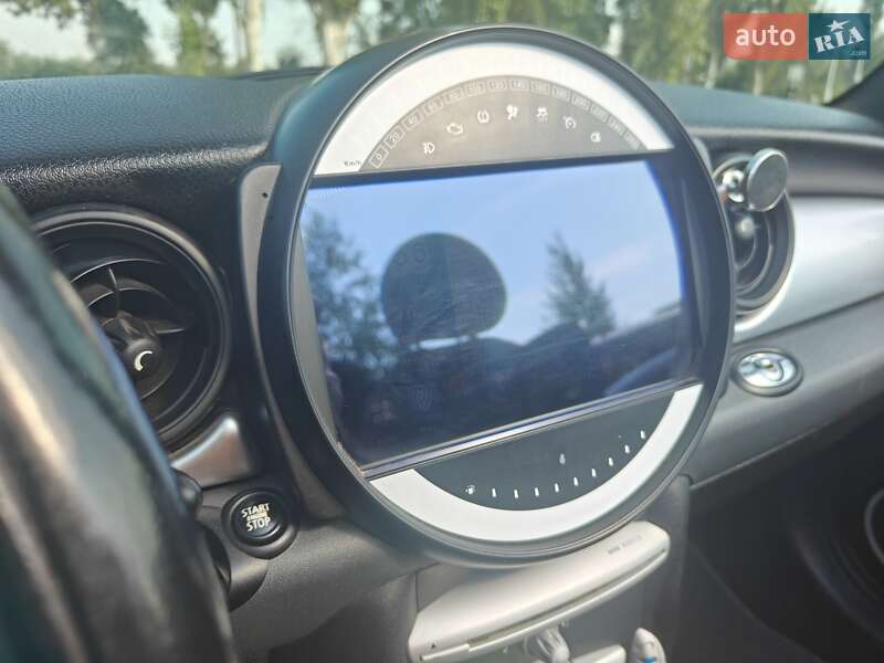Кабриолет MINI Convertible 2010 в Измаиле
