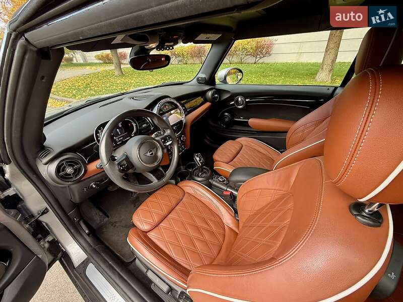 Кабріолет MINI Convertible 2022 в Києві фото 7 Кабріолет MINI Convertible 2022 в Києві