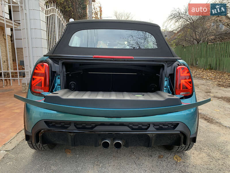 Кабріолет MINI Convertible 2017 в Києві фото 10 Кабріолет MINI Convertible 2017 в Києві