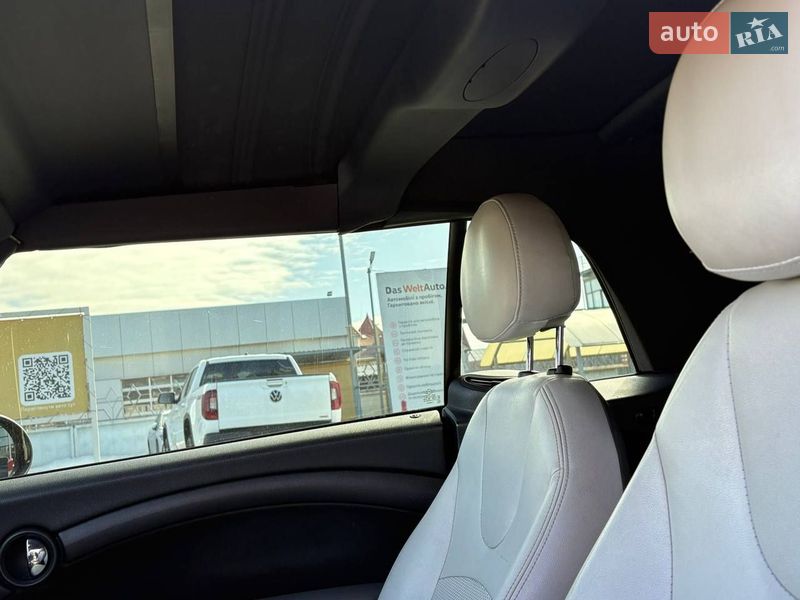 Кабриолет MINI Convertible 2011 в Киеве