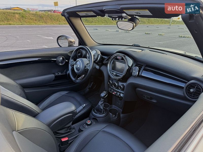 Кабріолет MINI Convertible 2017 в Львові