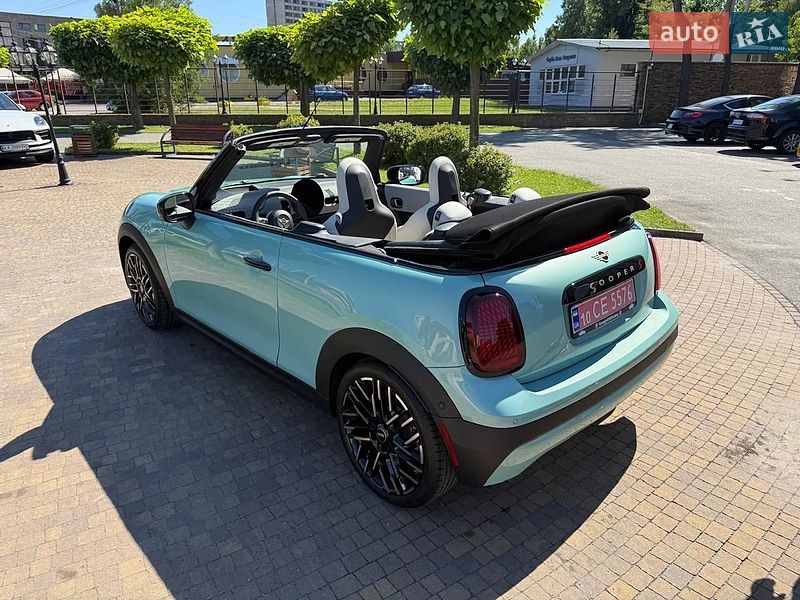 Кабріолет MINI Convertible 2024 в Києві фото 11 Кабріолет MINI Convertible 2024 в Києві