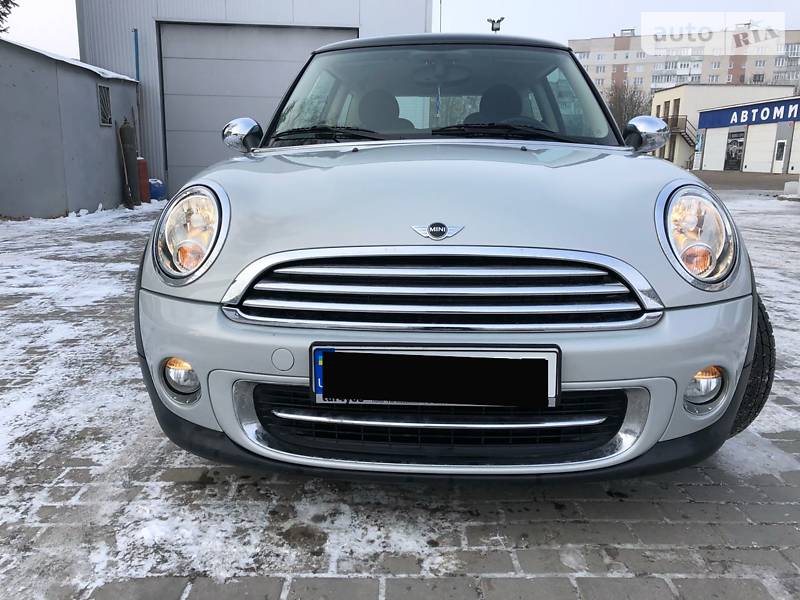 Mini Cooper 2011 года