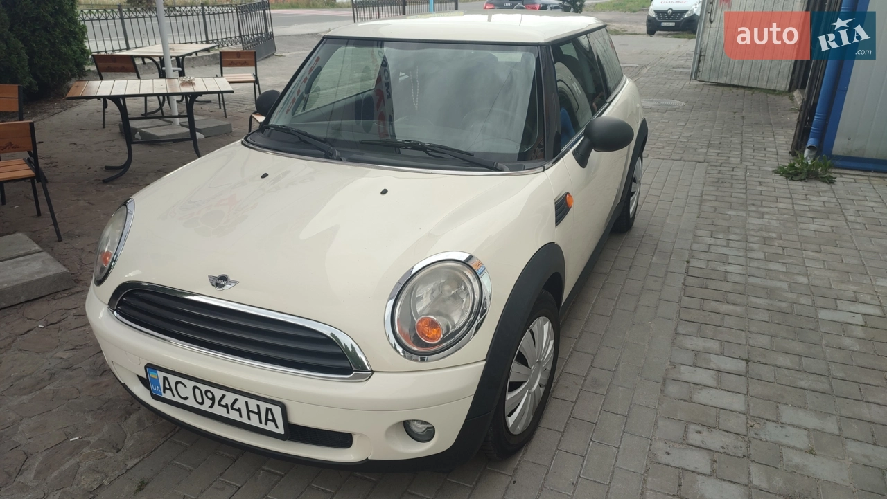 2010 MINI Cooper - мініатюра 24