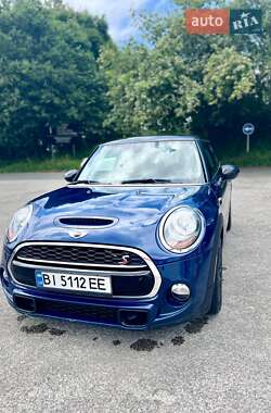 Хэтчбек MINI Cooper 2015 в Кременчуге