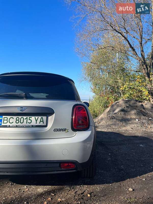 Хэтчбек MINI Cooper 2020 в Львове