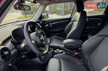 Хэтчбек MINI Cooper 2023 в 