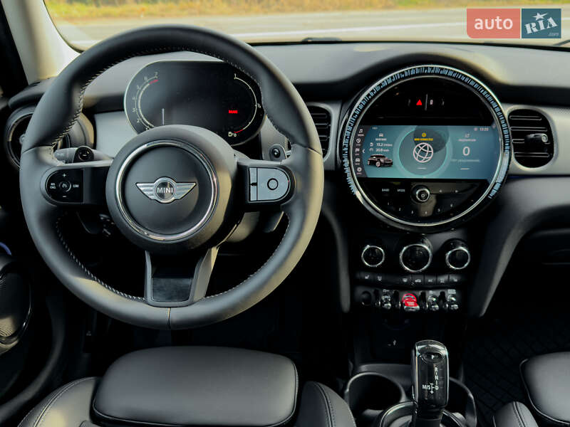 Хэтчбек MINI Cooper 2023 в 
