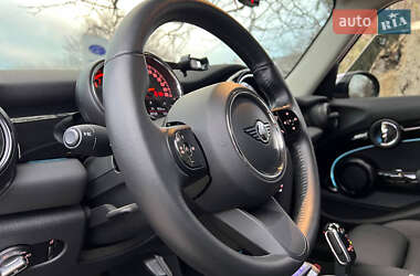 Хэтчбек MINI Cooper 2022 в Киеве