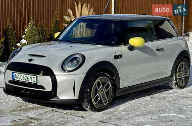 Хэтчбек MINI Cooper 2021 в Броварах