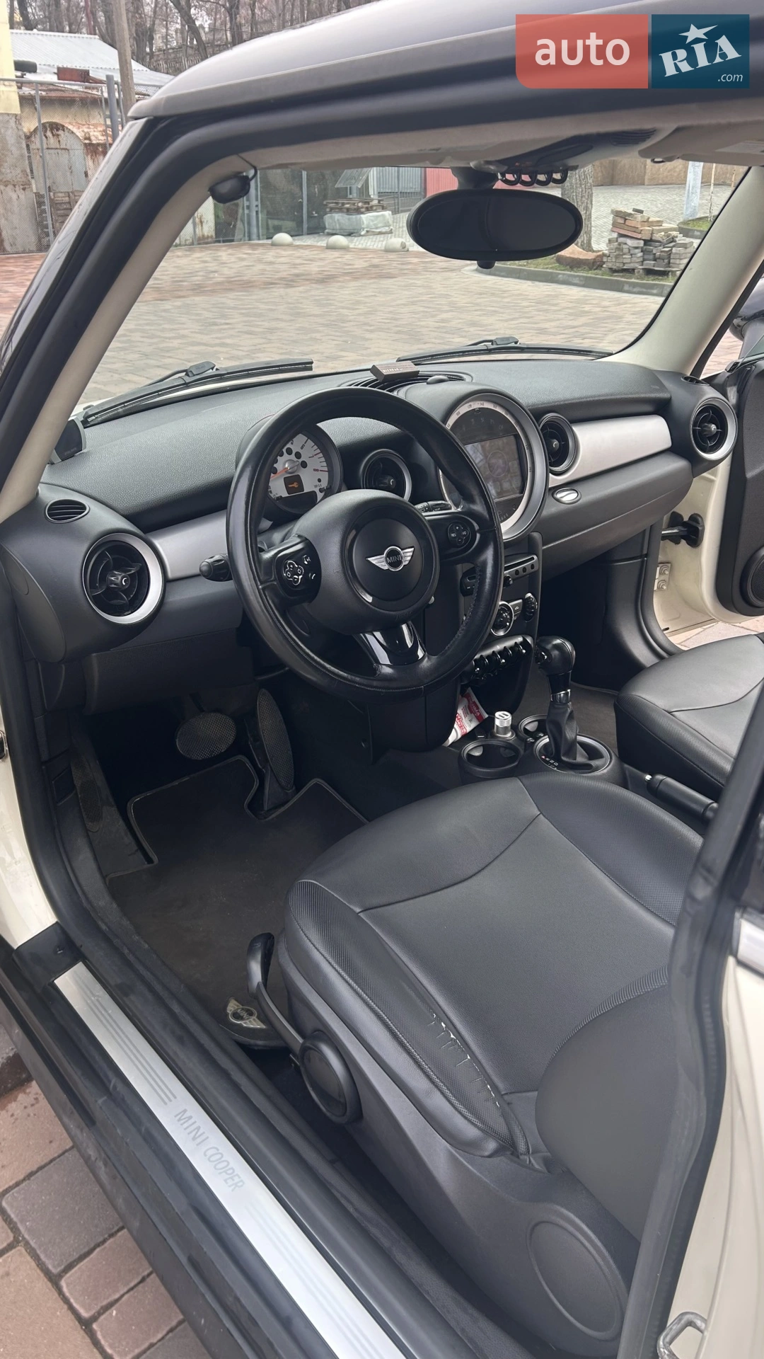 2012 MINI Cooper - мініатюра 11