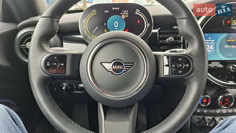 Хэтчбек MINI Cooper 2022 в Хмельницком