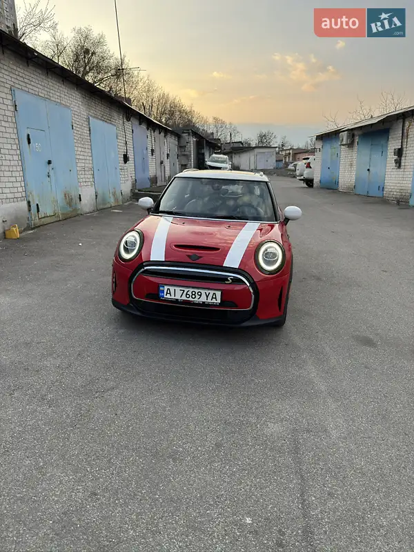 Хэтчбек MINI Cooper 2023 в 