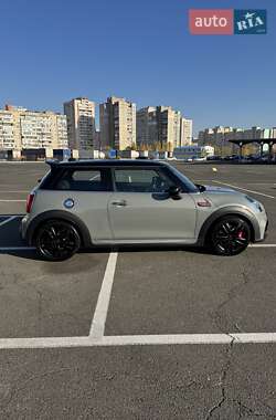 Хэтчбек MINI Cooper 2022 в 
