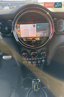 Хэтчбек MINI Cooper 2022 в 