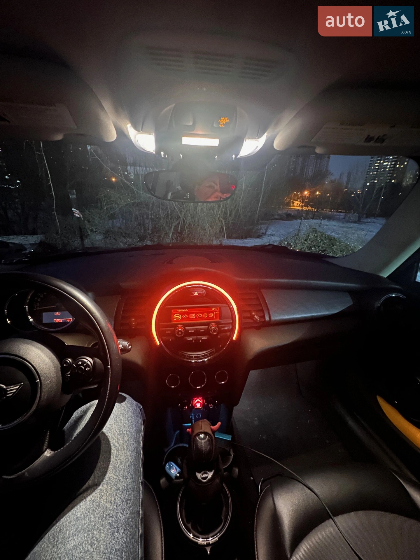 2015 MINI Cooper - мініатюра 2