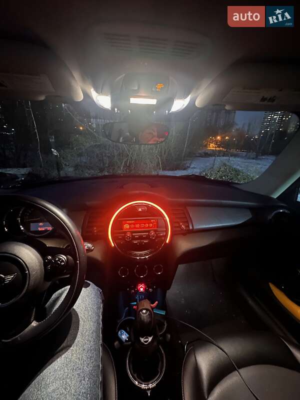Хэтчбек MINI Cooper 2015 в Киеве