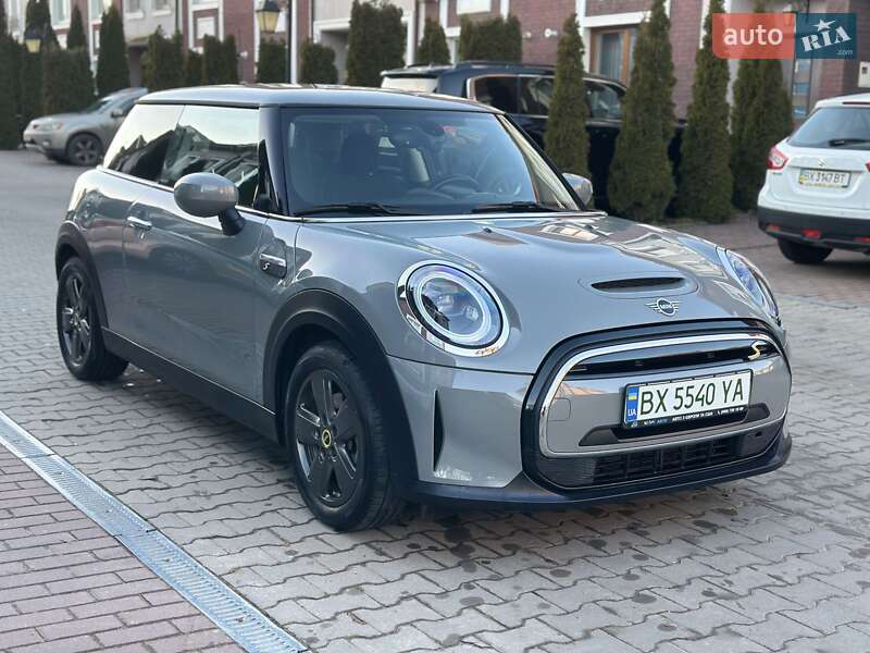 Хэтчбек MINI Cooper 2021 в Хмельницком