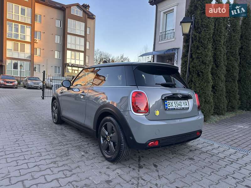 Хэтчбек MINI Cooper 2021 в Хмельницком