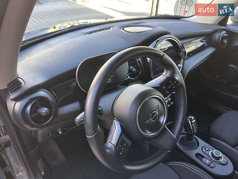 Хэтчбек MINI Cooper 2021 в Хмельницком