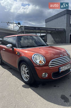 Хэтчбек MINI Cooper 2011 в 