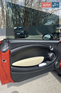 Хэтчбек MINI Cooper 2011 в 