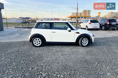 Хэтчбек MINI Cooper 2012 в 